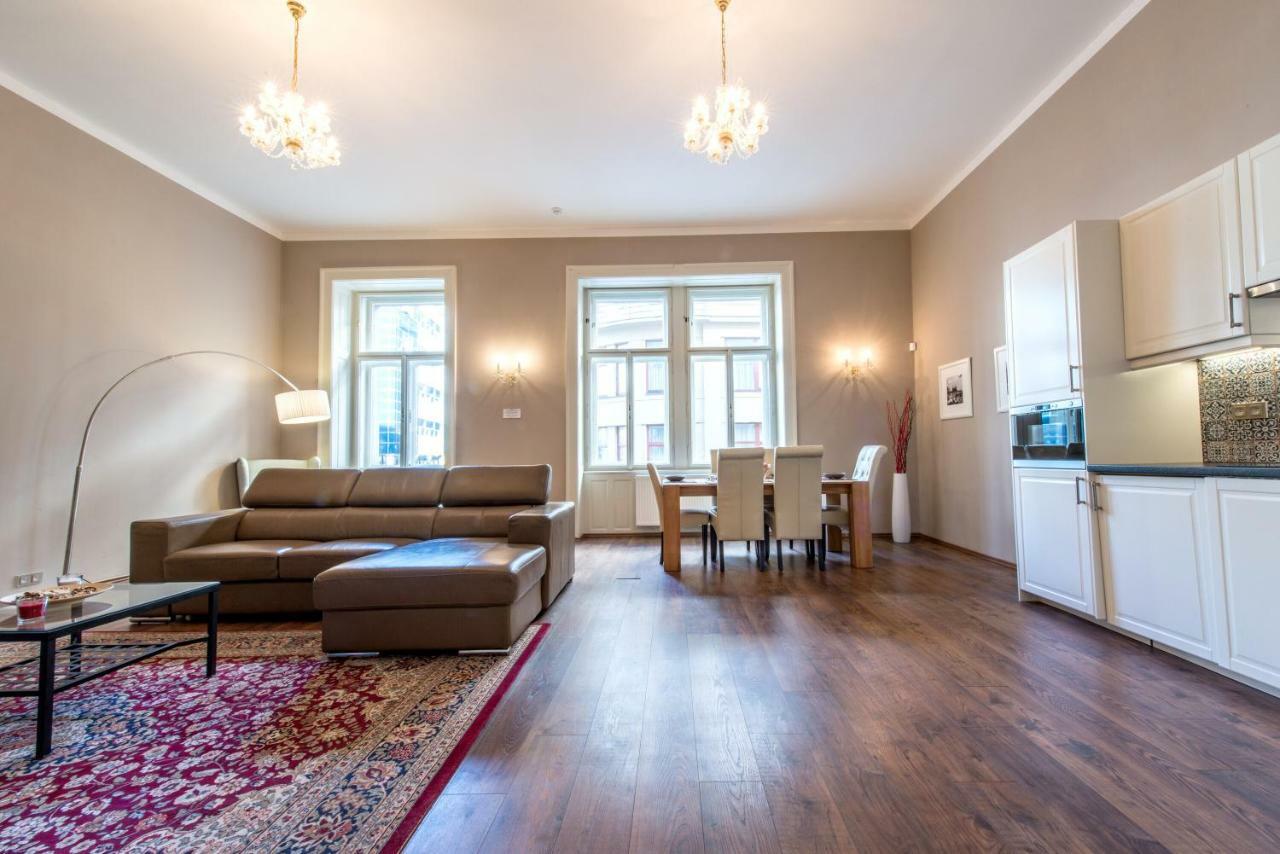 ✰Downtown Grand Apartment - Old Town Top Location✰ Prag Exteriör bild