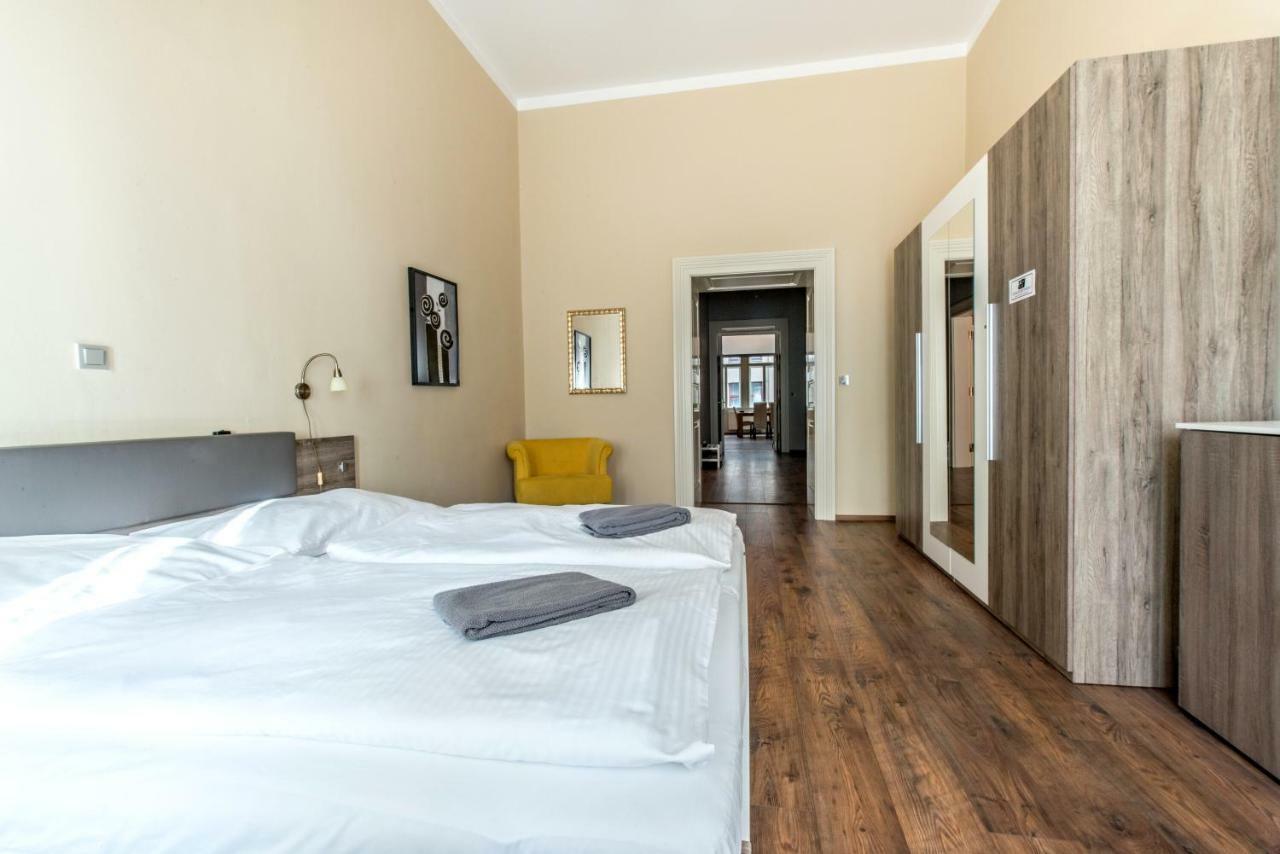 ✰Downtown Grand Apartment - Old Town Top Location✰ Prag Exteriör bild